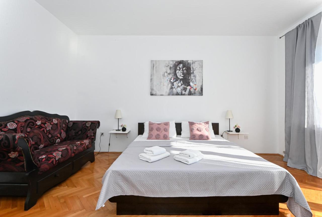 Holiday House Vukman Трогир Экстерьер фото