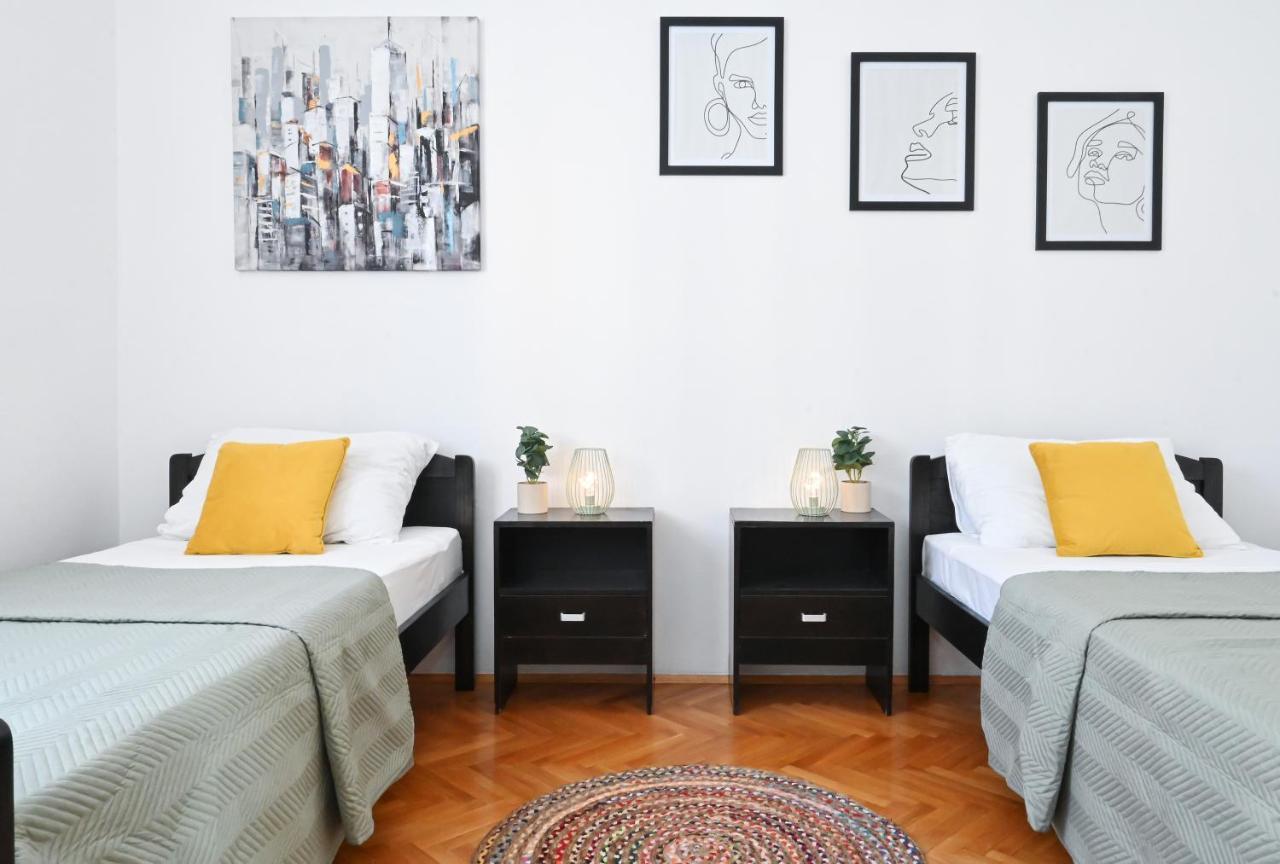 Holiday House Vukman Трогир Экстерьер фото